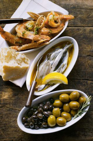 grigio la tavola