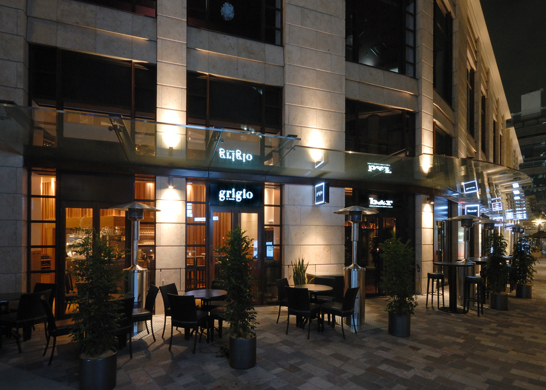 grigio la tavola
