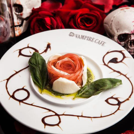 VAMPIRE CAFE