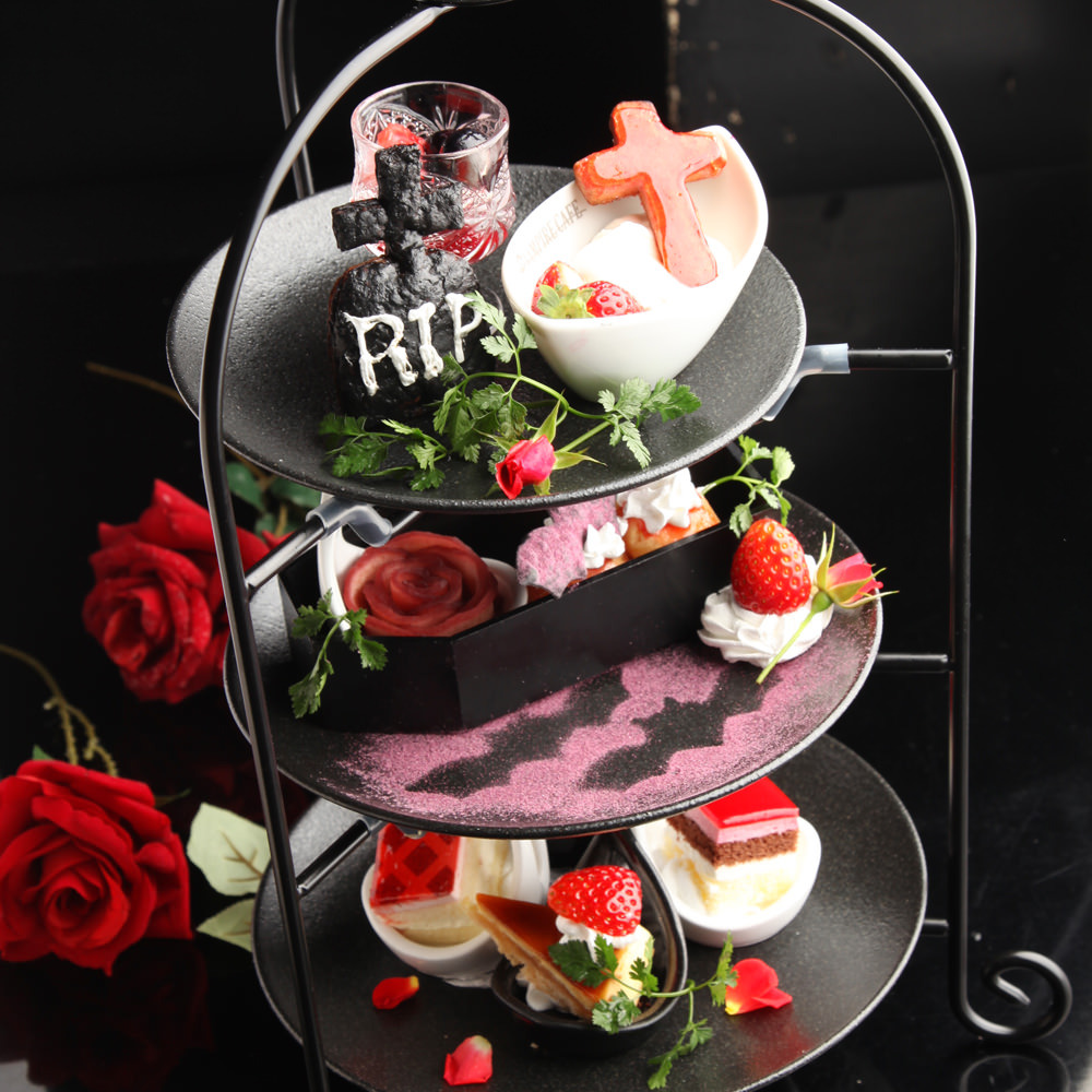 VAMPIRE CAFE