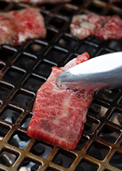 焼肉 黒バラモン