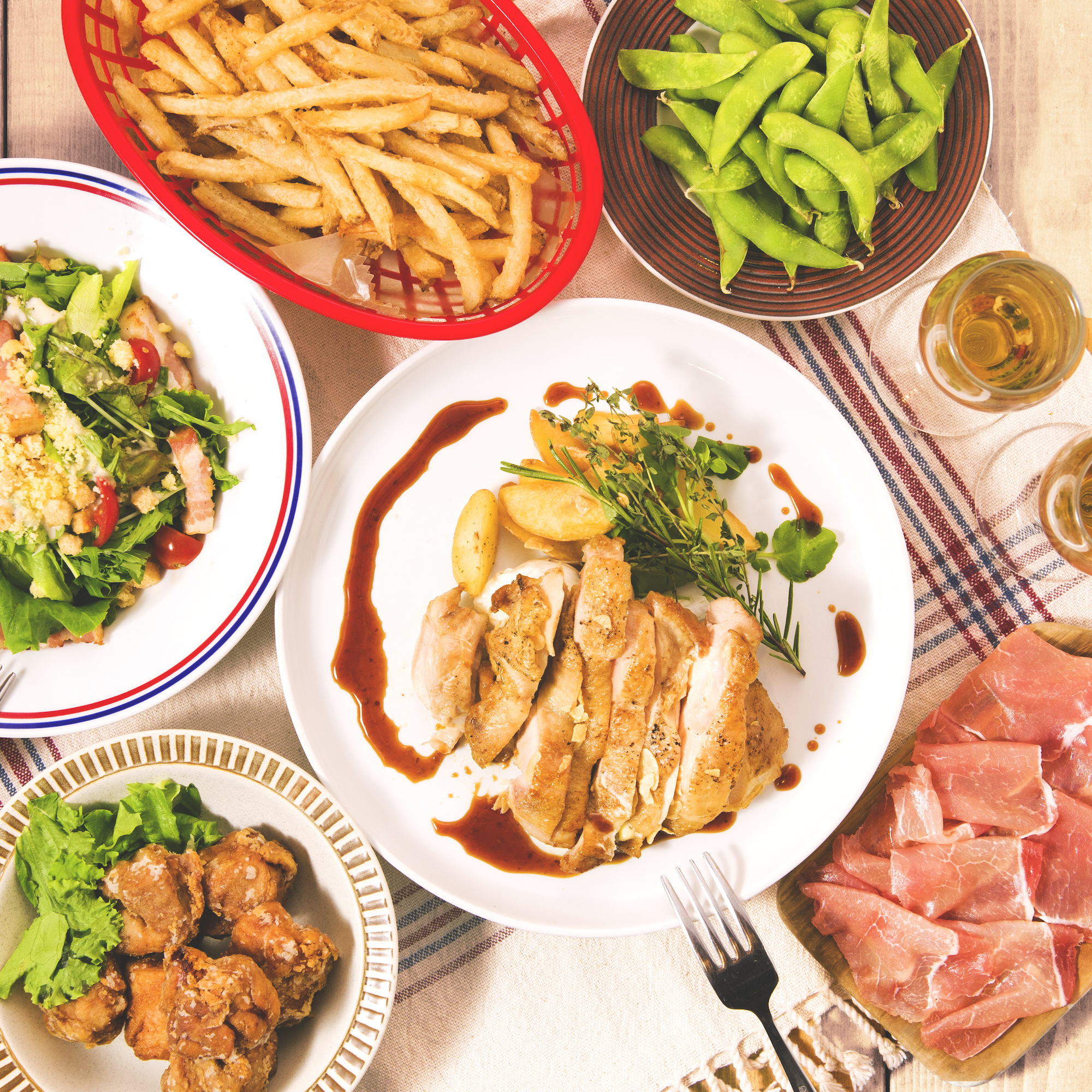 702 Cafe Diner 702 Cafe Diner なんばパークス店 記念日特典クーポン 記念日ケーキを無料プレゼント 2 5時間飲み放題 1日5組定 生ハム チキングリル6品 公式ネット予約 Ddホールディングス店舗総合情報サイト