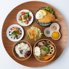ごろり、豚汁とごはん。