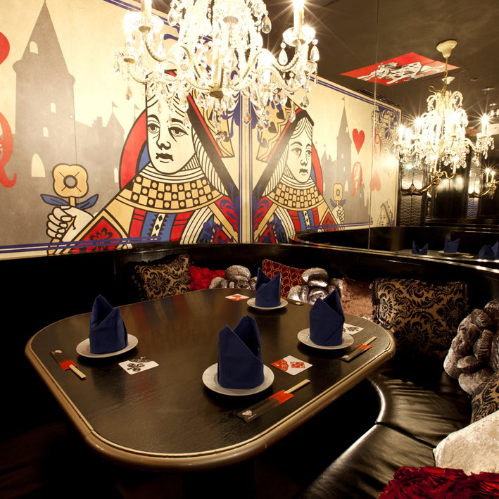 アリスのファンタジーレストラン - 古城の国のアリス - 店舗紹介｜DD